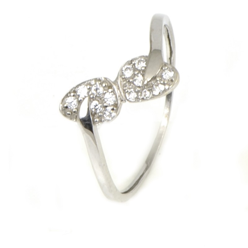 Anillo oro blanco18 kilates corazones