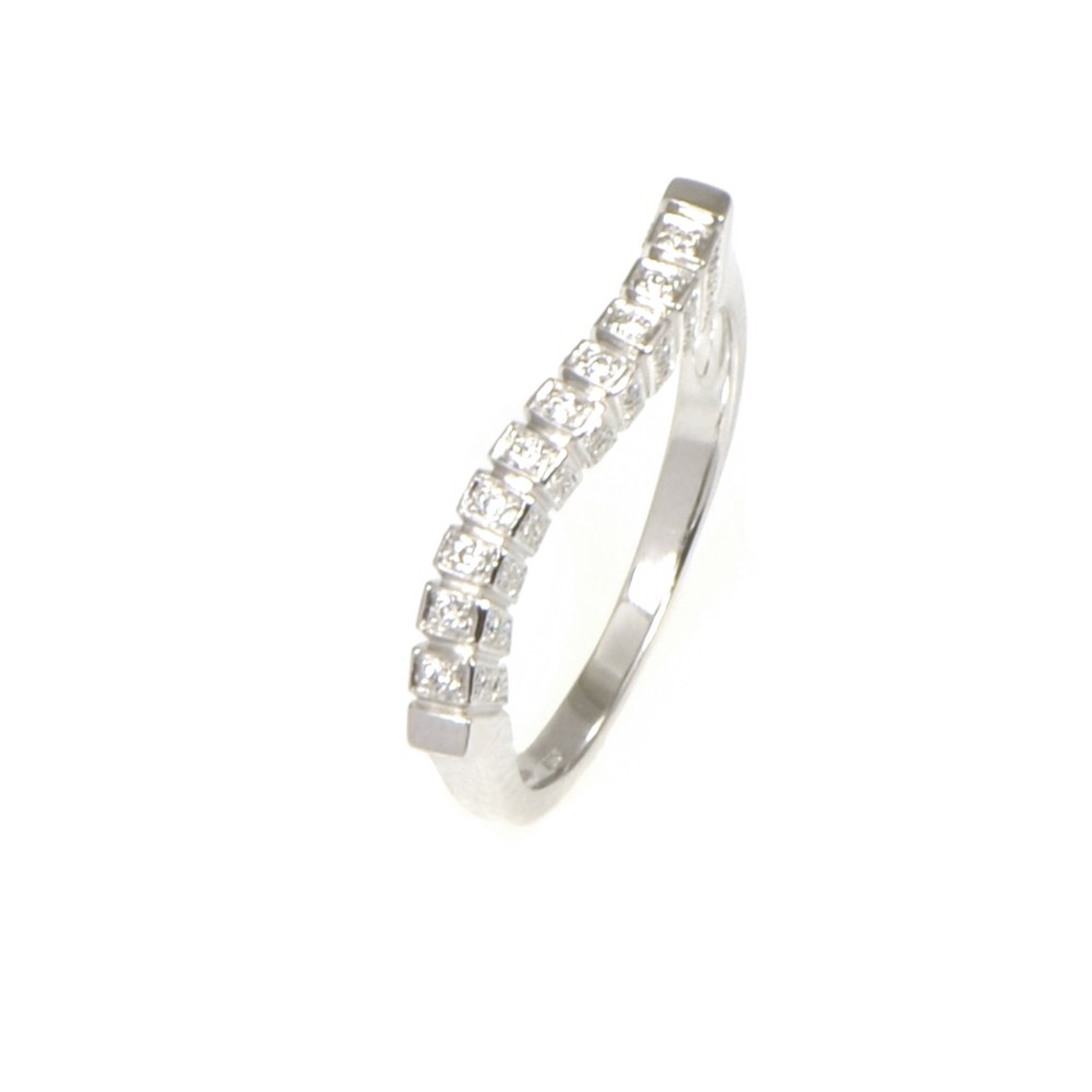 Anillo oro 18 Kts con diamantes