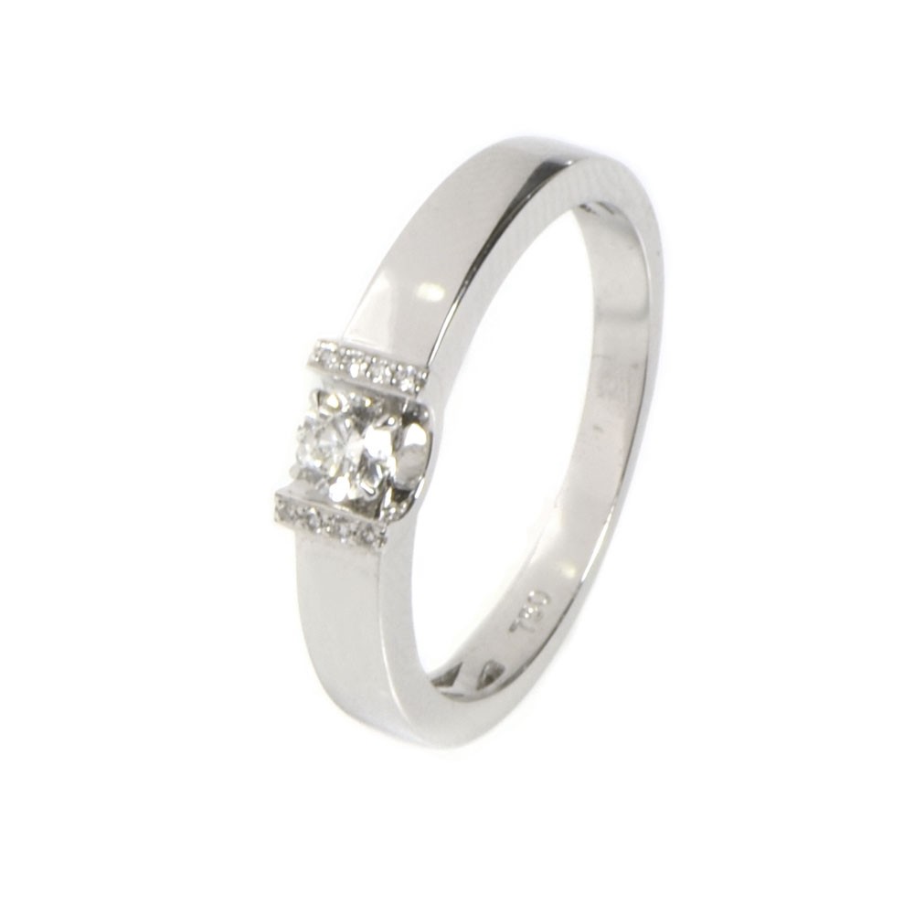 Anillo oro blanco 18 kilates y diamantes