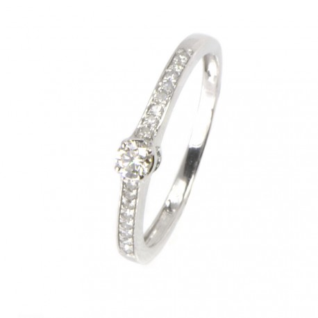 Anell or blanc 18 quirats i diamant