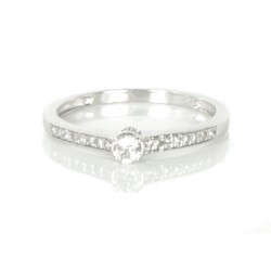 Anillo oro blanco 18 kilates y diamantes