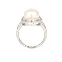 Anillo oro blanco de 18 kilates perla