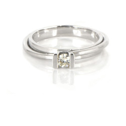 Anillo oro blanco 18 kilates y diamante