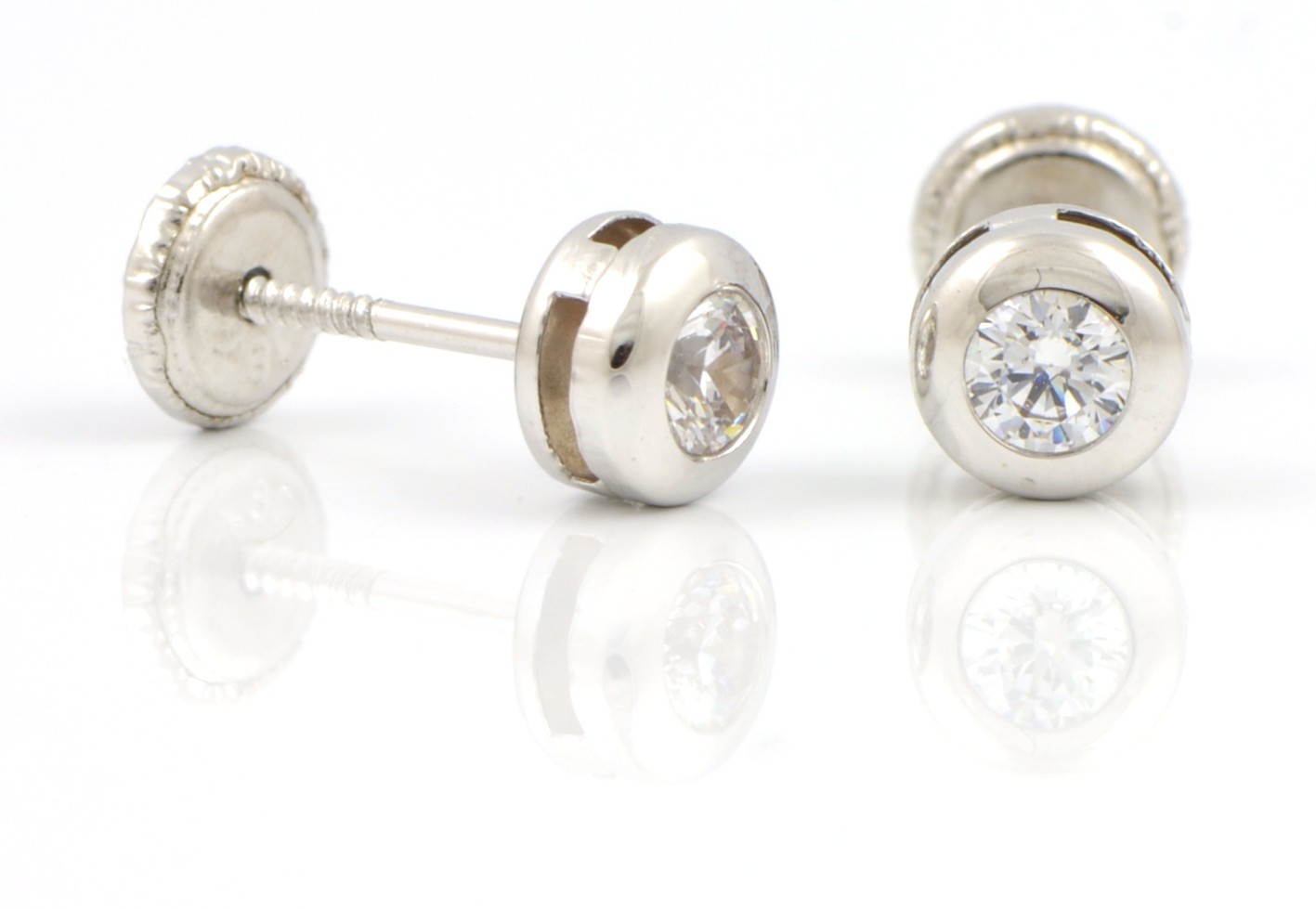 Pendientes oro 18 kts blanco chatón