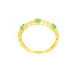 Anillo oro amarillo 18 kilates esmeraldas